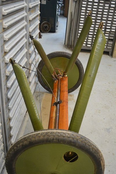 Thomas-Morse Scout main gear assembly