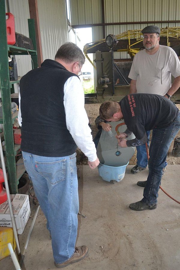 Sealing the Fokker Dr.I fuel tank