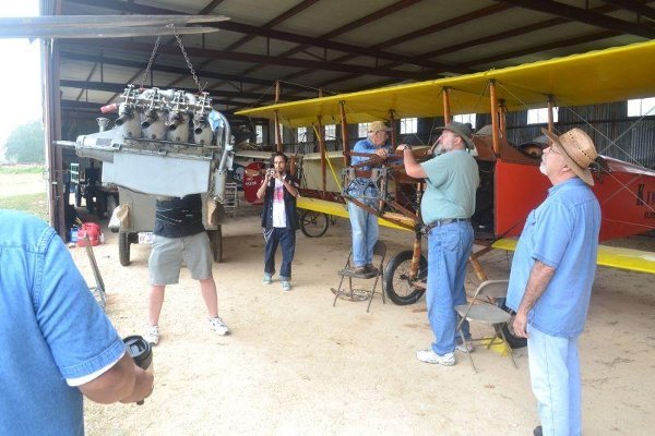 Installing the Canuck's OX-5 engine
