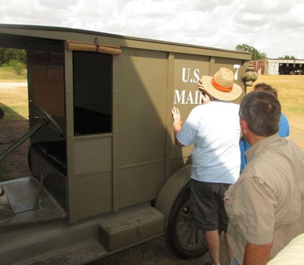 Turning the Signal Corps Model T into a U.S. Mail truck